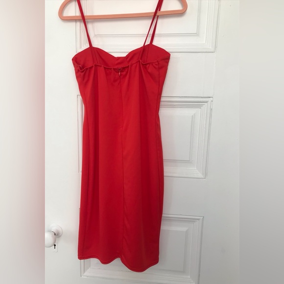 Lady In Red Super Sexy Mini Bodycon Busty Strappy in size (L) Sweetheart Cut - Picture 5 of 8